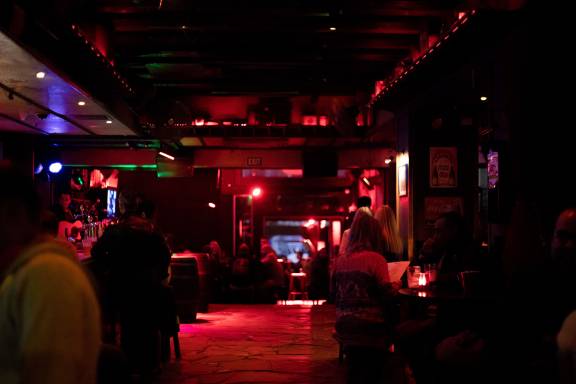 danny-doolans-v3.jpg Seating and bar